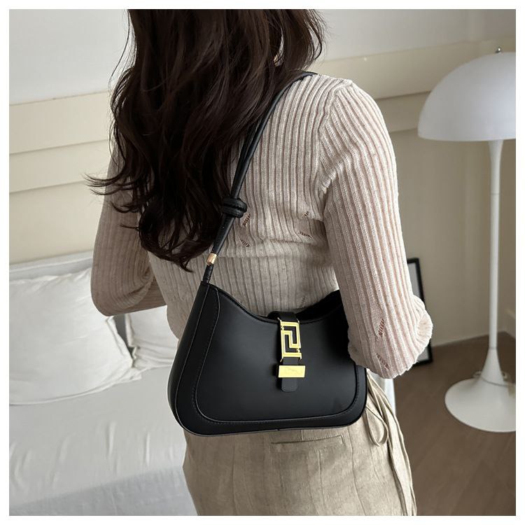 image-1746512615014-240576669 ladies bag